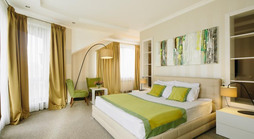 Hotel Otte Mýrhorod Habitación foto